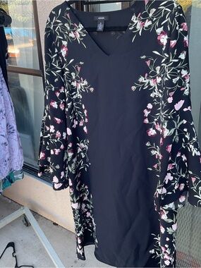 Alfani Black V-Neck Tunic with Pink & Green Floral Print